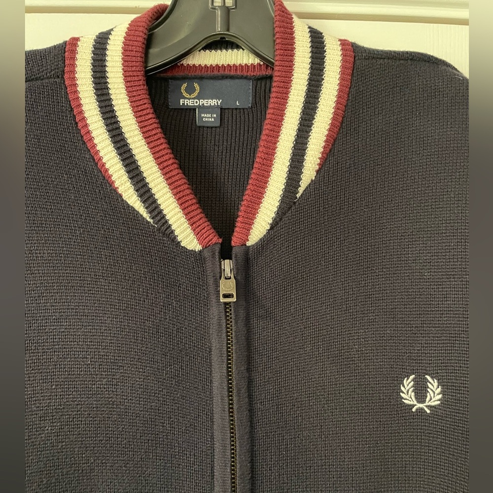 Fred Perry Dark Blue Bomber Jacket with Red and White Trim Full-Zip Large - Picture 3 of 3